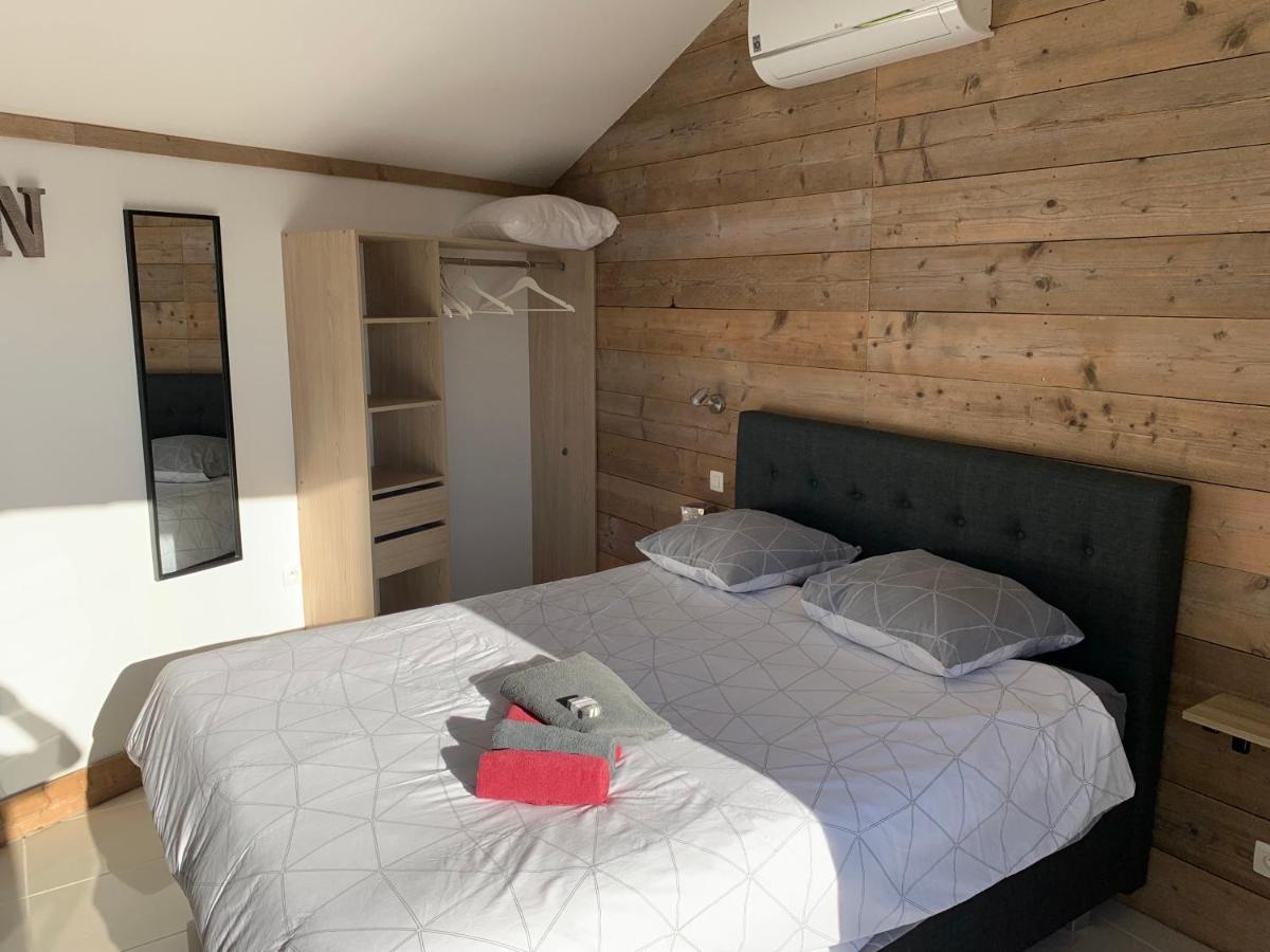 Chambre D'Hotes Naturiste Le Jardin Des Hirondelles Blanzaguet-Saint-Cybard Zewnętrze zdjęcie