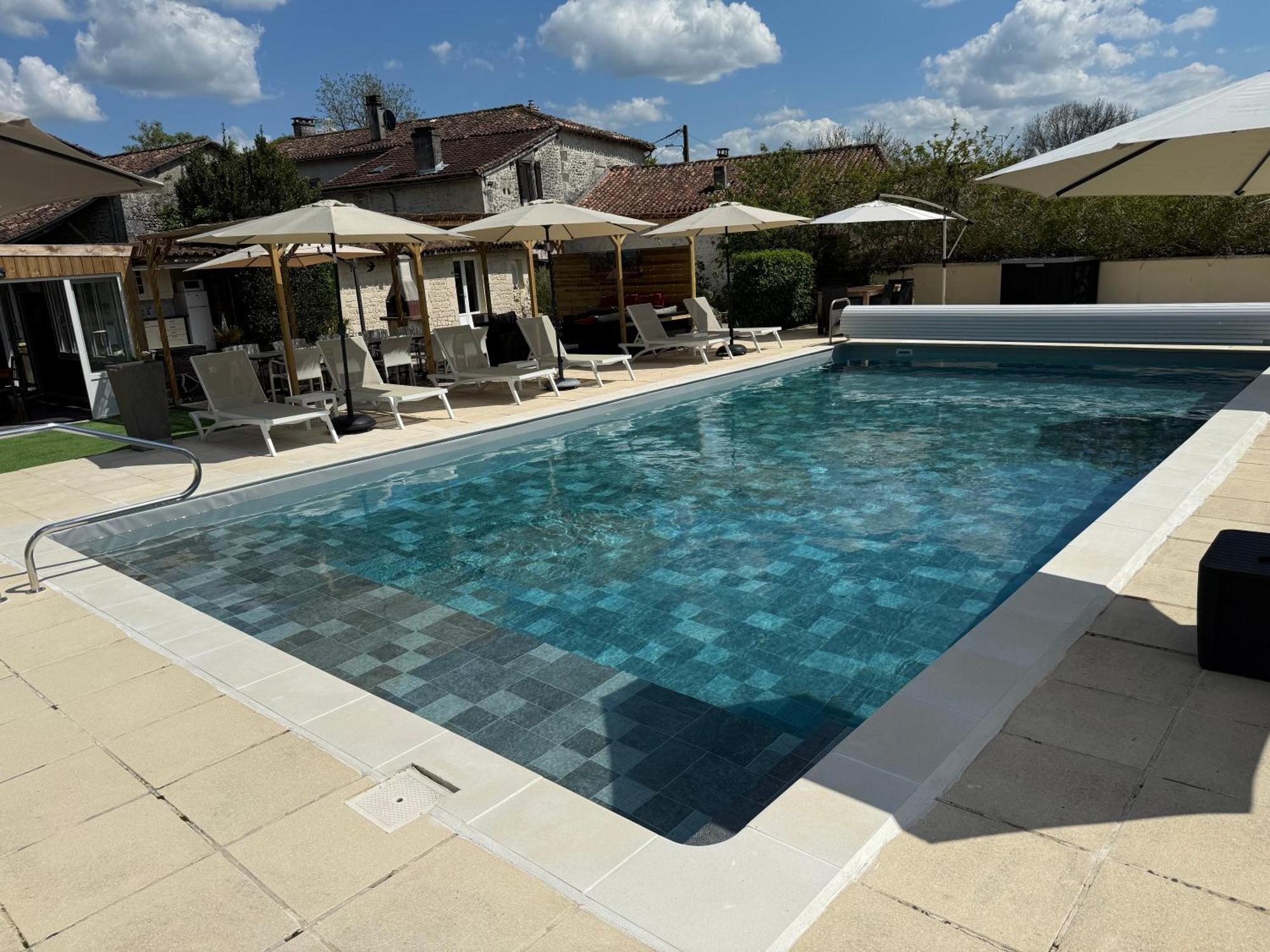 Chambre D'Hotes Naturiste Le Jardin Des Hirondelles Blanzaguet-Saint-Cybard Zewnętrze zdjęcie